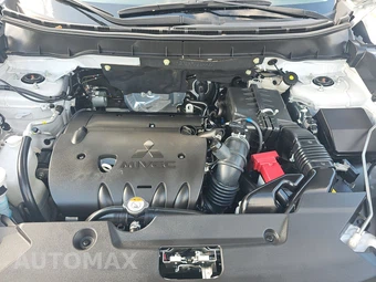 2025 Mitsubishi Outlander Sport 2.0 SE - miniatura 15
