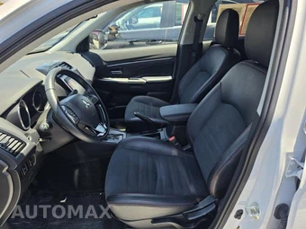 2025 Mitsubishi Outlander Sport - miniatura 7