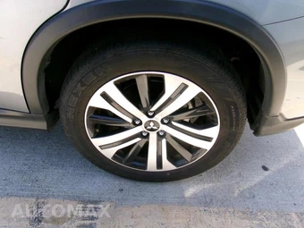 2025 Mitsubishi Outlander Sport - miniatura 13