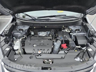 2025 Mitsubishi Outlander Sport - miniatura 22