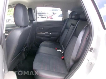 2025 Mitsubishi Outlander Sport - miniatura 15