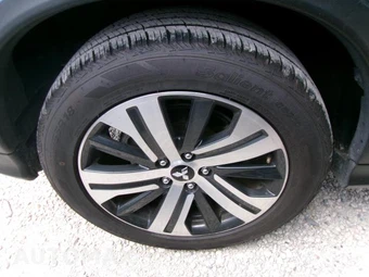 2025 Mitsubishi Outlander Sport - miniatura 8