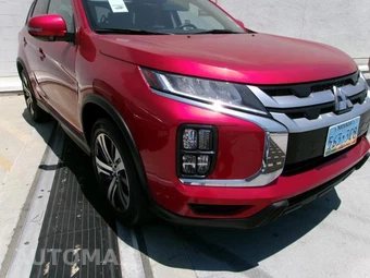 2025 Mitsubishi Outlander Sport - miniatura 3