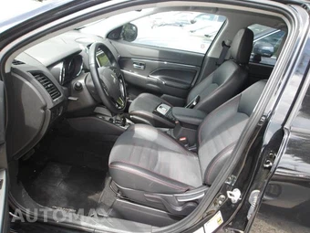 2025 Mitsubishi Outlander Sport - miniatura 11