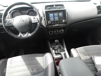 2025 Mitsubishi Outlander Sport - miniatura 16