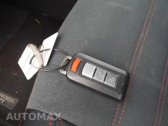 2025 Mitsubishi Outlander Sport - miniatura 8