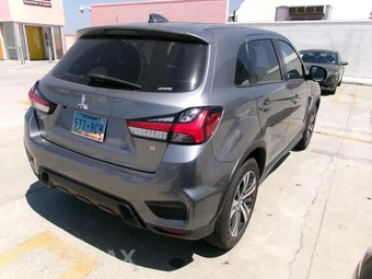 2025 Mitsubishi Outlander Sport - miniatura 4