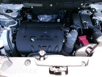 2025 Mitsubishi Outlander Sport - miniatura 2