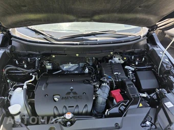 2025 Mitsubishi Outlander Sport - miniatura 6