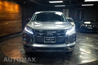 2025 Mitsubishi Outlander Sport LE - miniatura 4