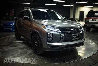 2025 Mitsubishi Outlander Sport LE - miniatura 5
