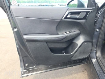 2025 Mitsubishi Outlander Trail Edition - miniatura 9