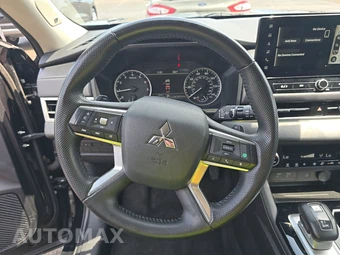 2025 Mitsubishi Outlander Trail Edition - miniatura 10