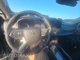 2025 Mitsubishi Outlander Trail Edition - miniatura 11
