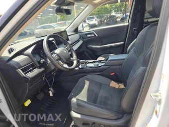 2025 Mitsubishi Outlander Trail Edition - miniatura 7