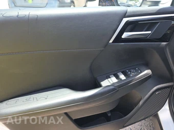 2025 Mitsubishi Outlander Trail Edition - miniatura 9