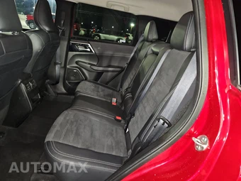 2025 Mitsubishi Outlander Trail Edition - miniatura 13