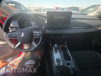 2025 Mitsubishi Outlander Trail Edition - miniatura 11
