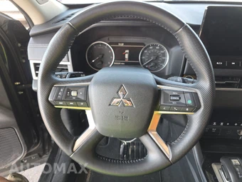 2025 Mitsubishi Outlander Trail Edition - miniatura 10