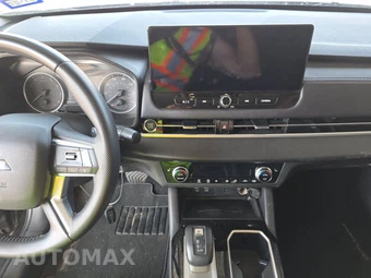 2025 Mitsubishi Outlander Trail Edition - miniatura 11