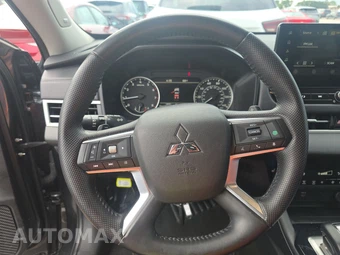 2025 Mitsubishi Outlander Trail Edition - miniatura 10