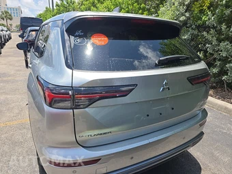 2025 Mitsubishi Outlander Trail Edition - miniatura 5