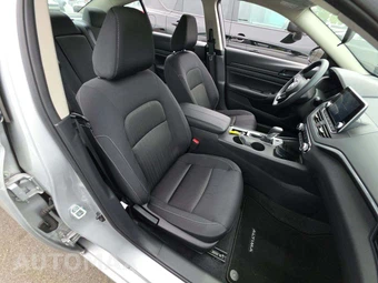 2025 Nissan Altima S – miniatura 18