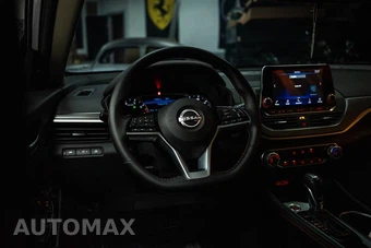 2025 Nissan Altima SR - miniatura 16