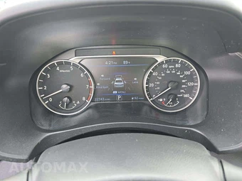 2025 Nissan Altima SR - miniatura 9