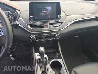 2025 Nissan Altima SR - miniatura 11