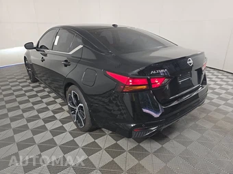 2025 Nissan Altima SR - miniatura 6