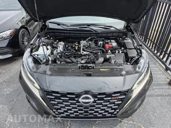 2025 Nissan Altima SR – miniatura 4