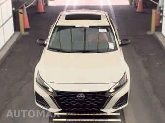 2025 Nissan Altima SR – miniatura 2
