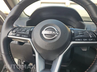 2025 Nissan Altima SR - miniatura 10