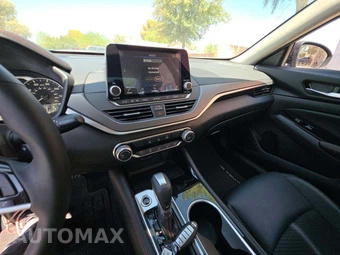 2025 Nissan Altima SR – miniatura 7