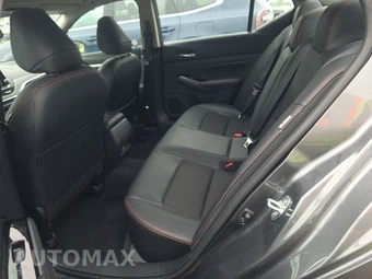2025 Nissan Altima SR - miniatura 13