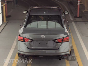 2025 Nissan Altima SR - miniatura 5