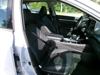 2025 Nissan Altima SR – miniatura 27