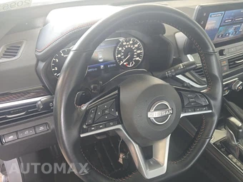 2025 Nissan Altima SR - miniatura 10