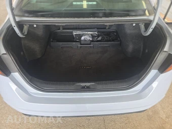 2025 Nissan Altima SR - miniatura 16