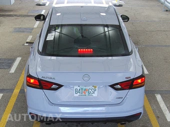 2025 Nissan Altima SR - miniatura 5