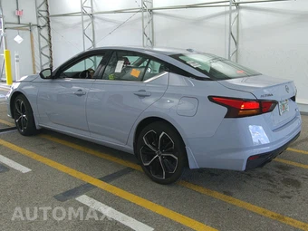 2025 Nissan Altima SR - miniatura 6