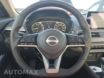 2025 Nissan Altima SR – miniatura 10