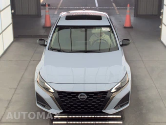 2025 Nissan Altima SR - miniatura 2