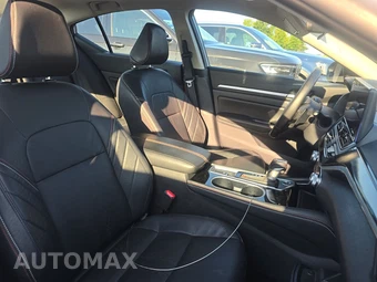 2025 Nissan Altima SR - miniatura 8