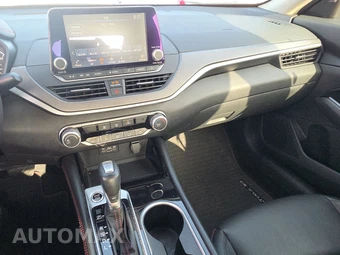 2025 Nissan Altima SR – miniatura 11