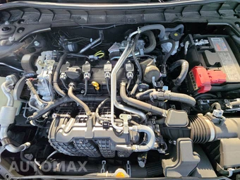 2025 Nissan Altima SR – miniatura 15
