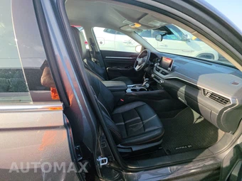 2025 Nissan Altima SR – miniatura 8
