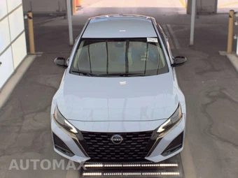 2025 Nissan Altima SR – miniatura 2