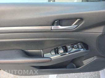 2025 Nissan Altima SR – miniatura 9